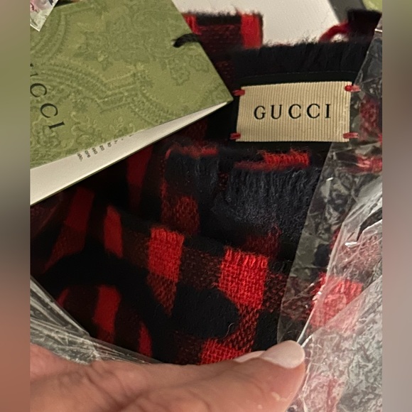 Gucci long diamondcheck scarf with logo Unisex - Picture 7 of 8